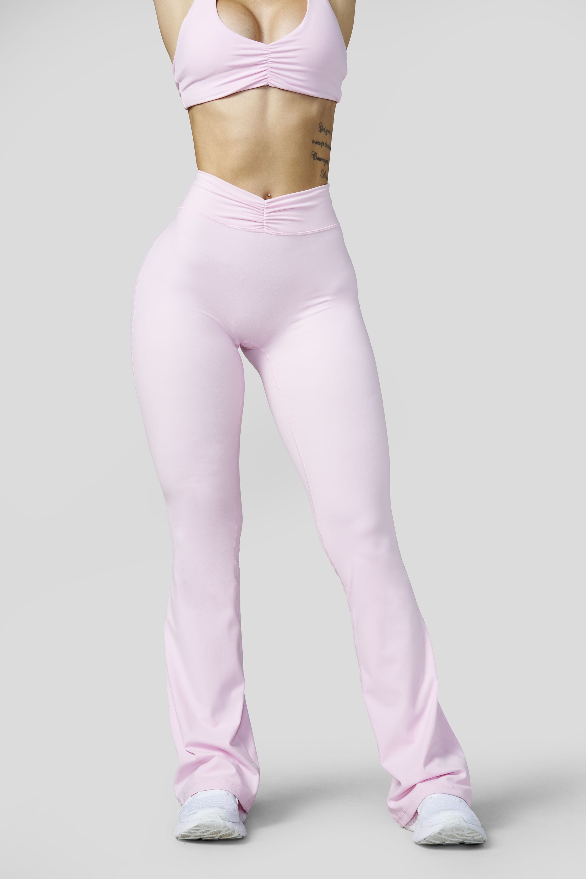 W2229 Buttersoft Scrunch Band Flare Leggings (reg) - June 23