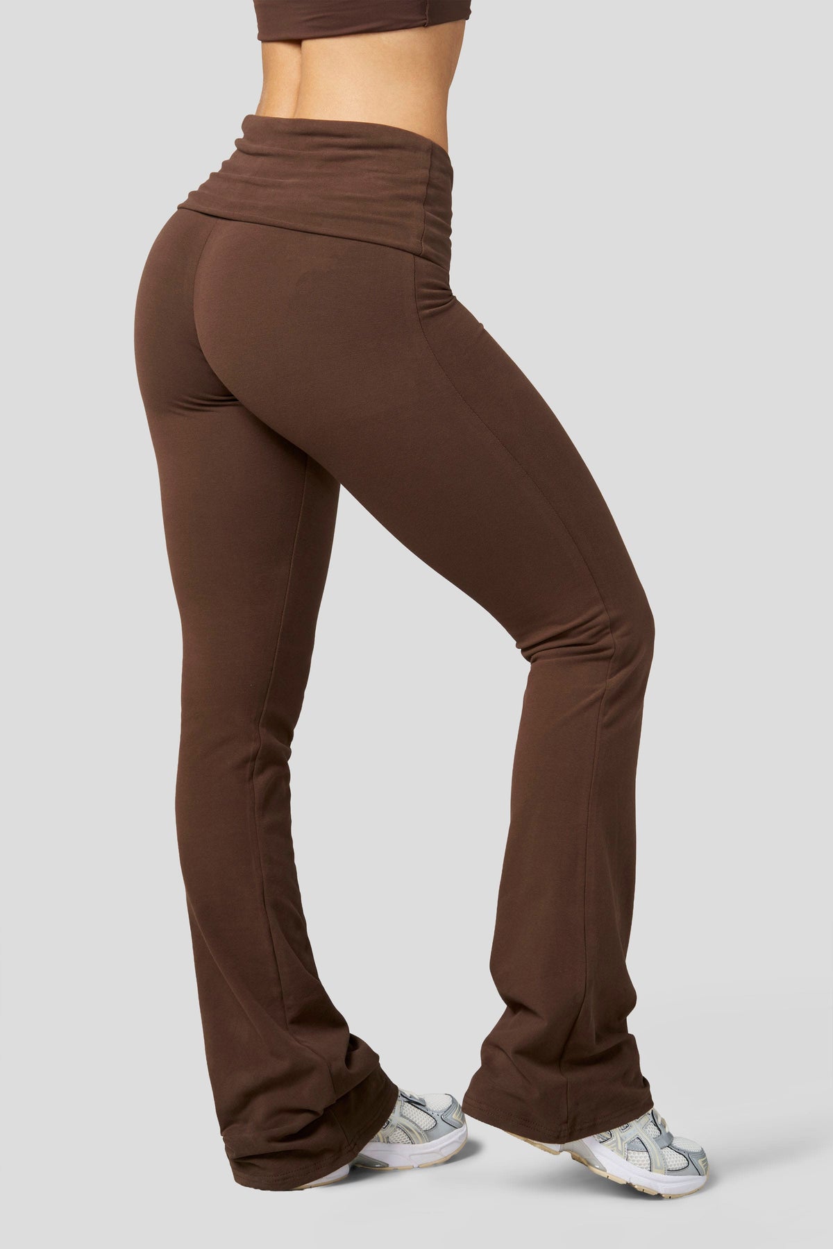 W2305 - Studio Foldover Flare Pants REG - September 30th