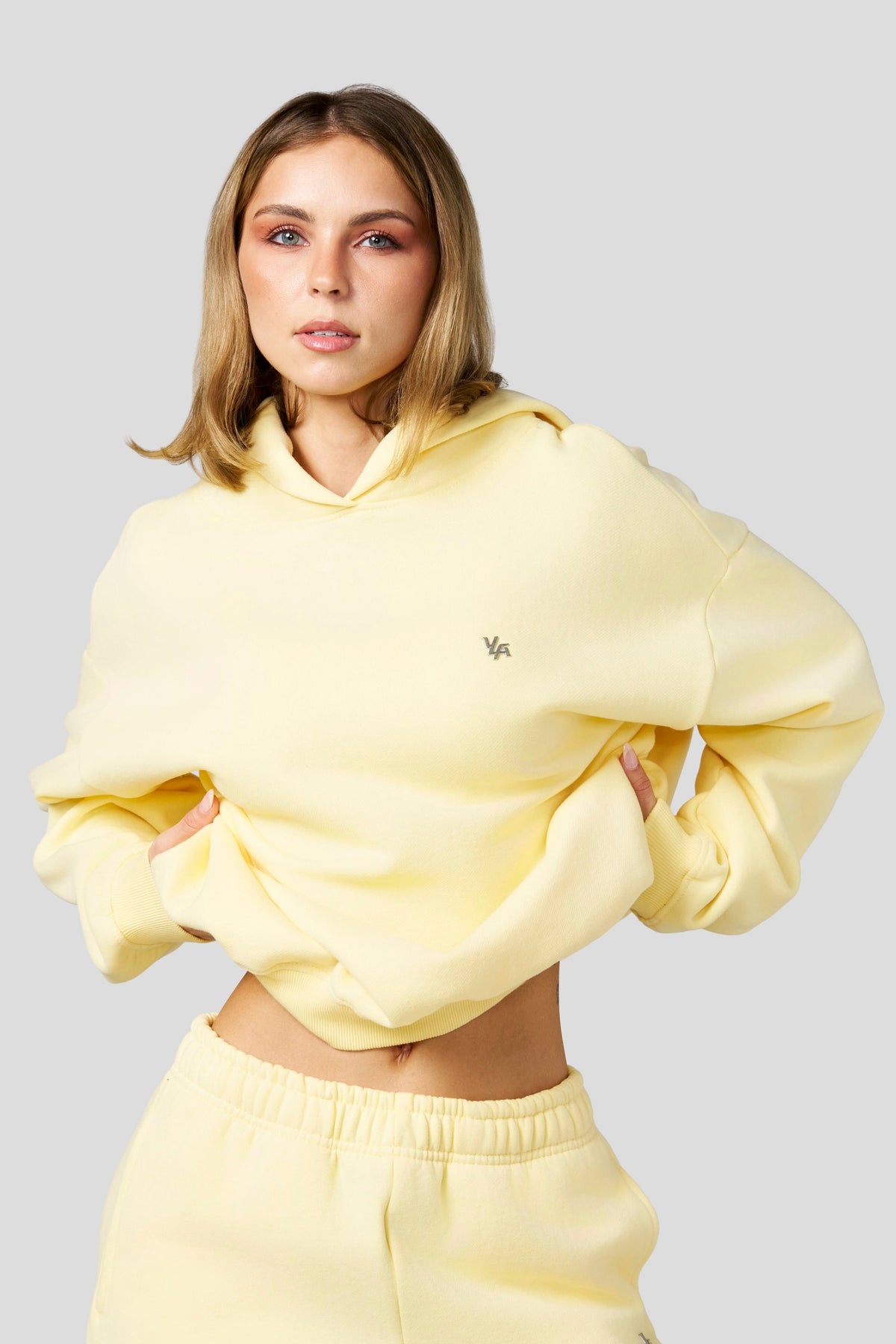 W5213 - Studio Pullover Hoodie New - September 30th