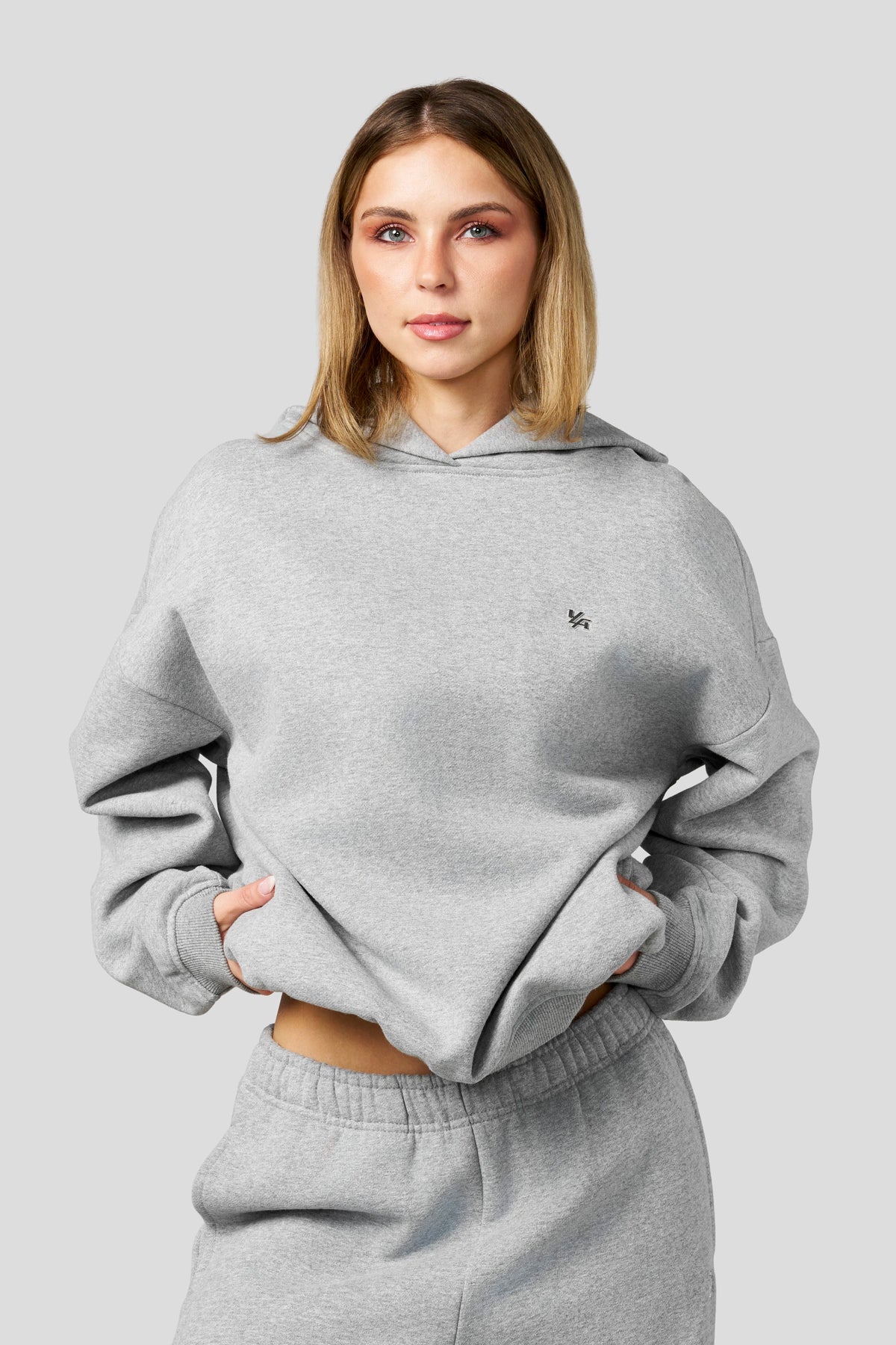 W5213 - Studio Pullover Hoodie New - September 30th