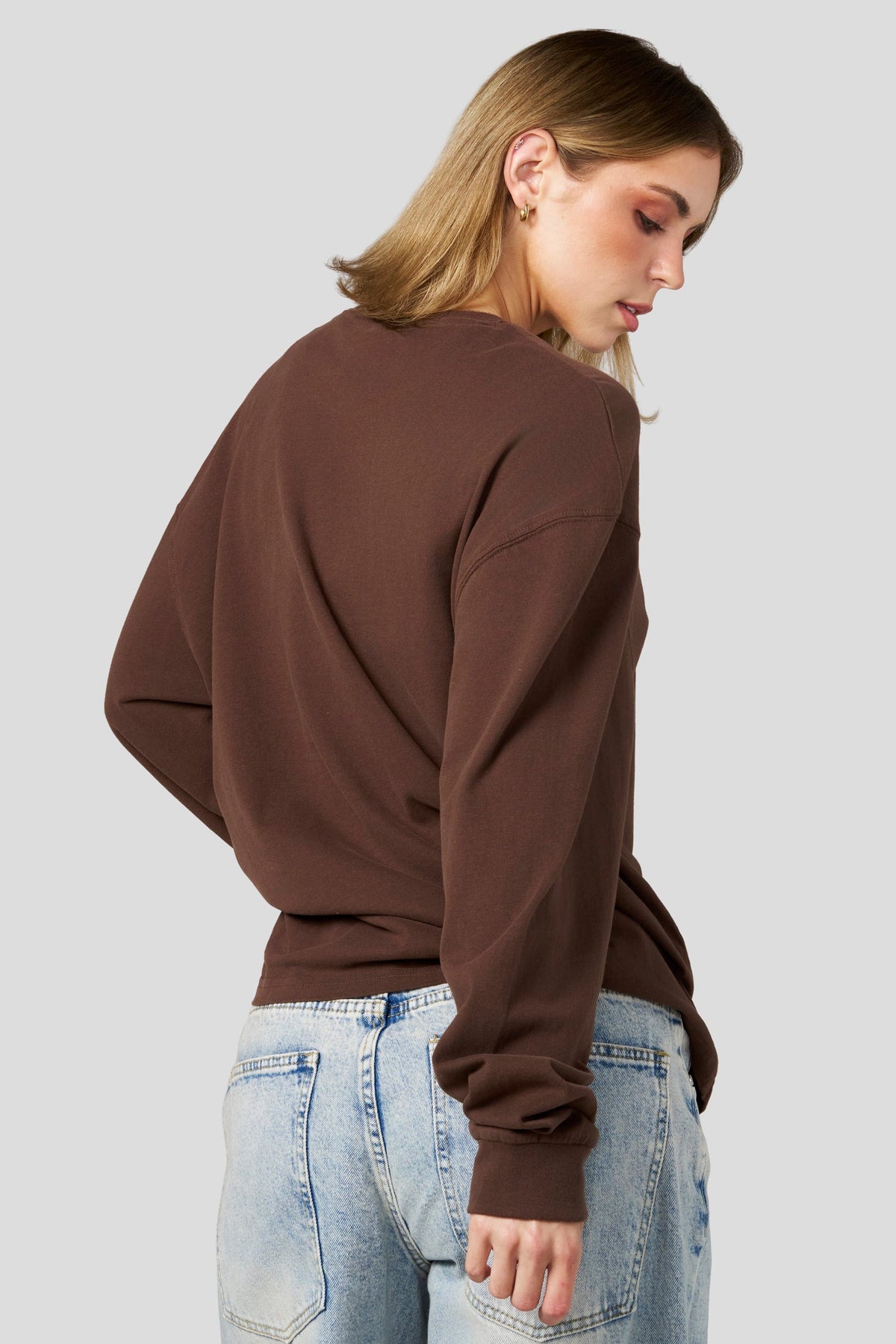 W4328 - Studio LS tee New - September 30th