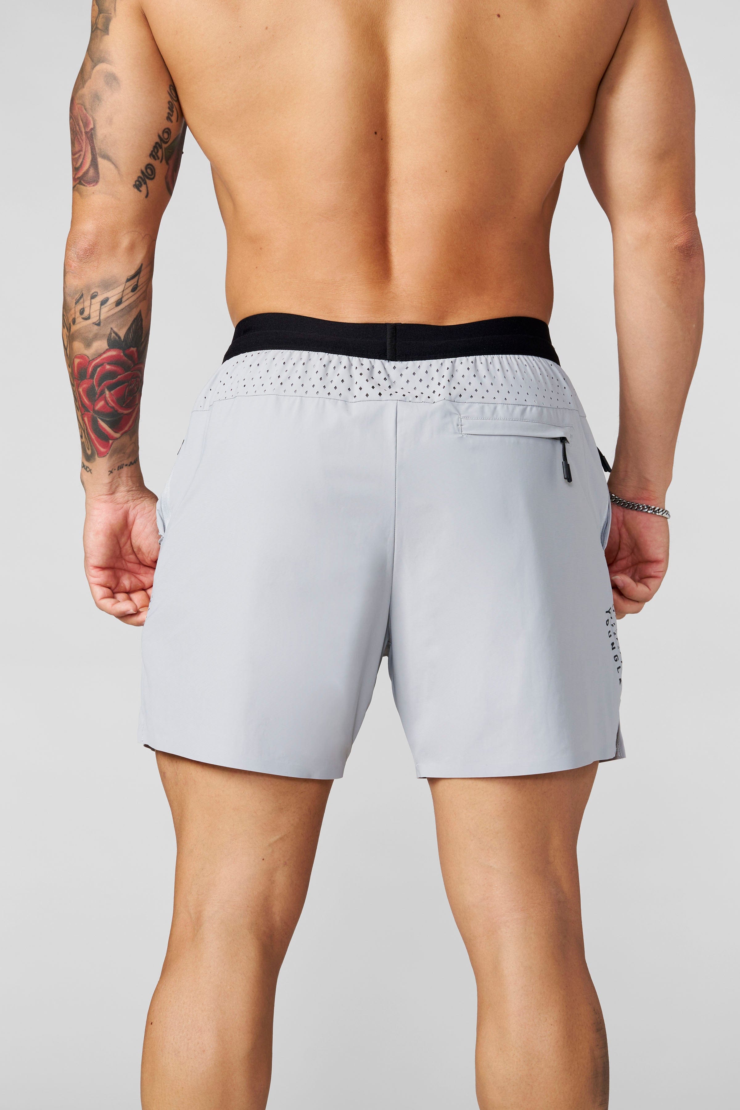 1054 - AeroVent Compression Shorts
