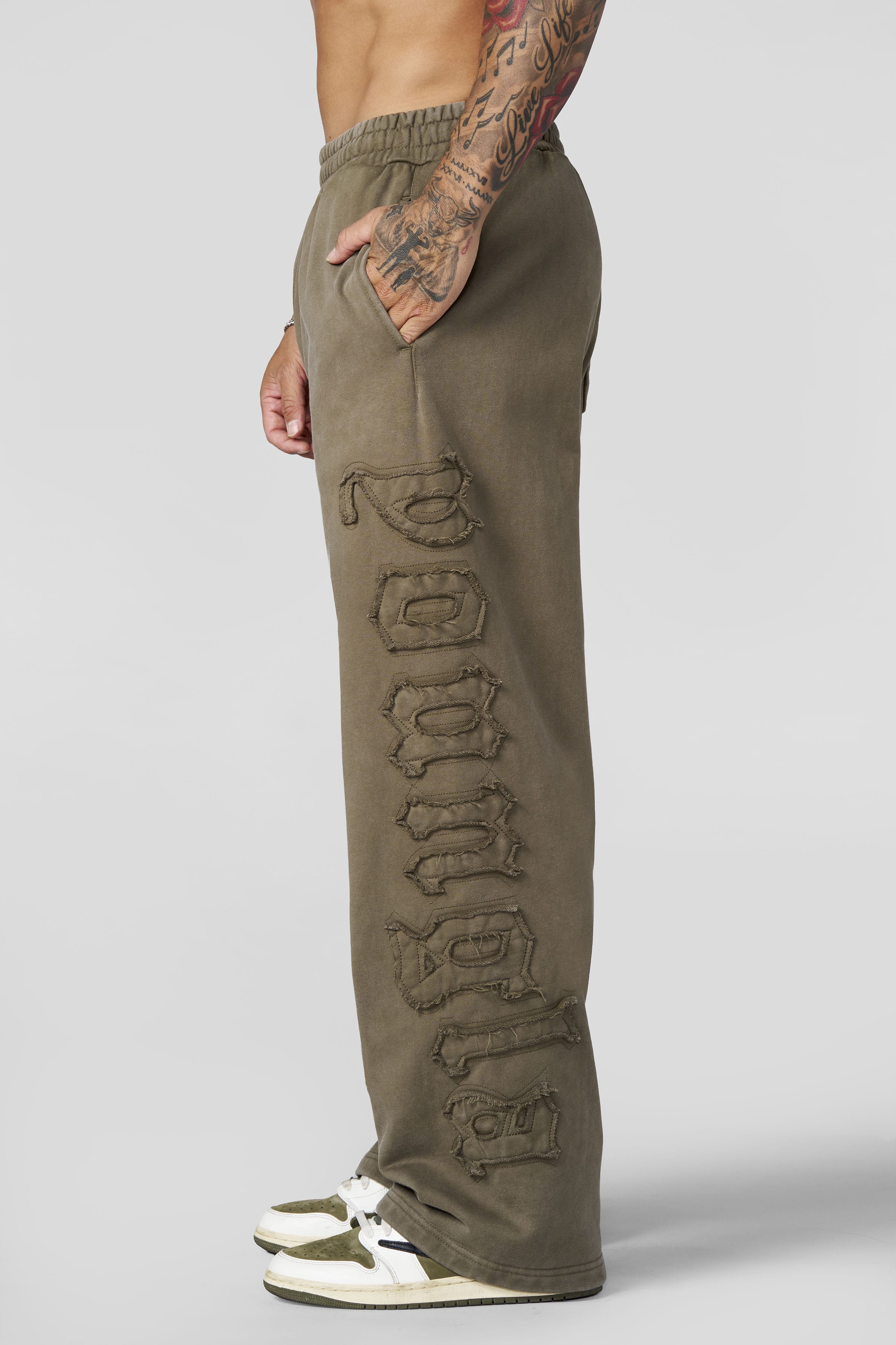 2093 - Patchwork Sweats