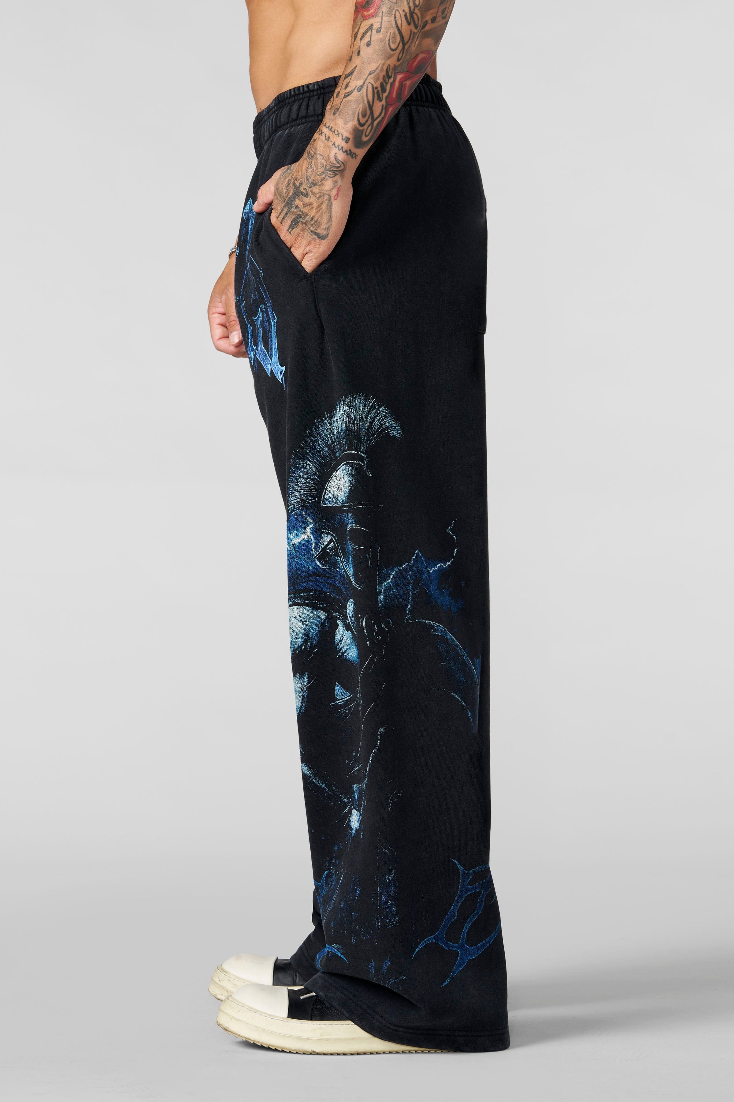 2097 - YLA x Axel - Spartan Sweats