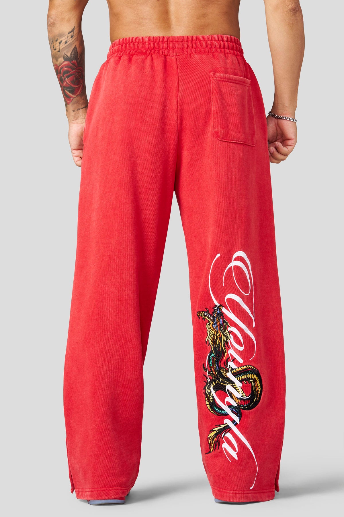 2108 - Dragon Sweats