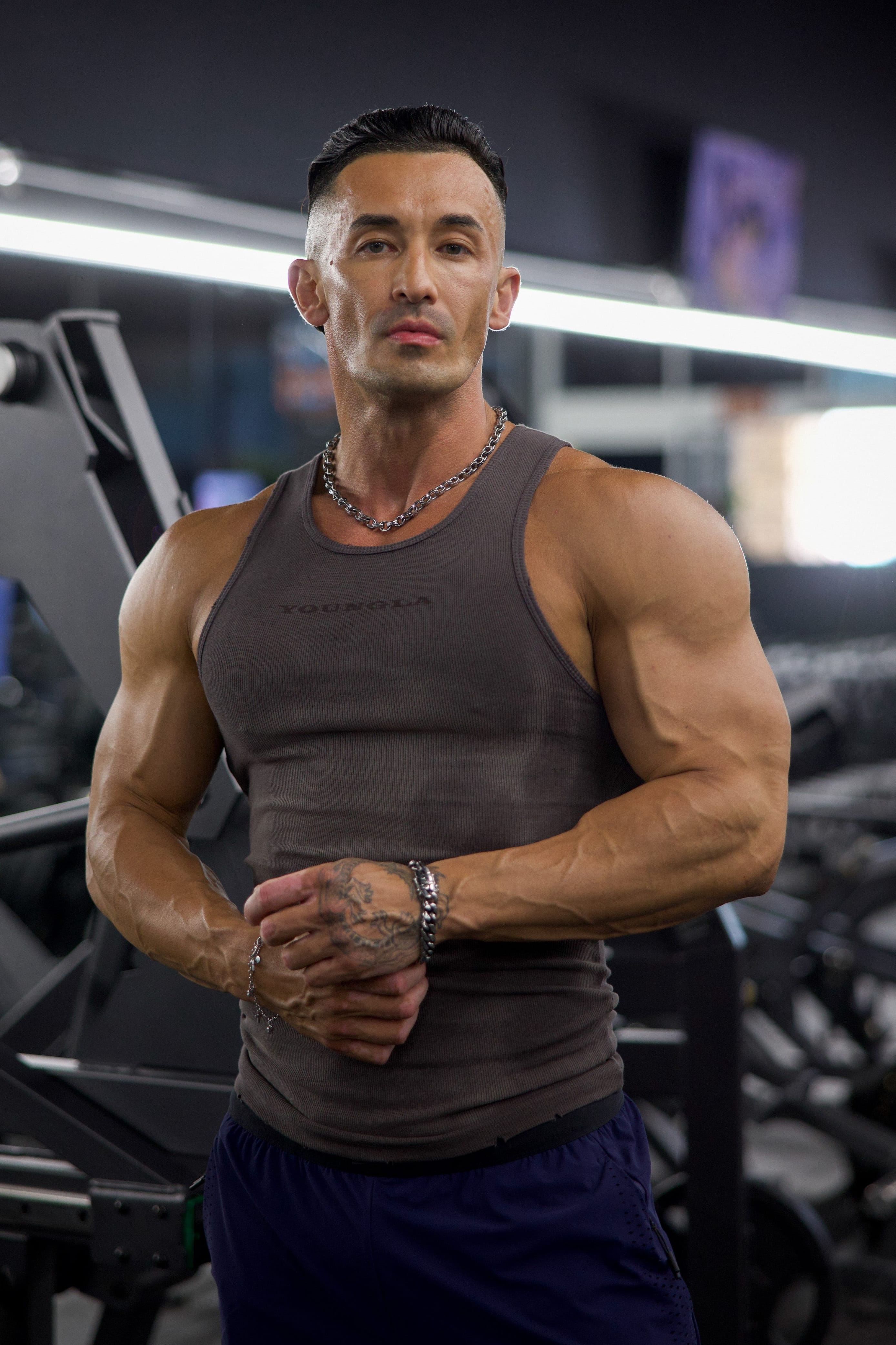 3083 - Shadow Wife Lovers