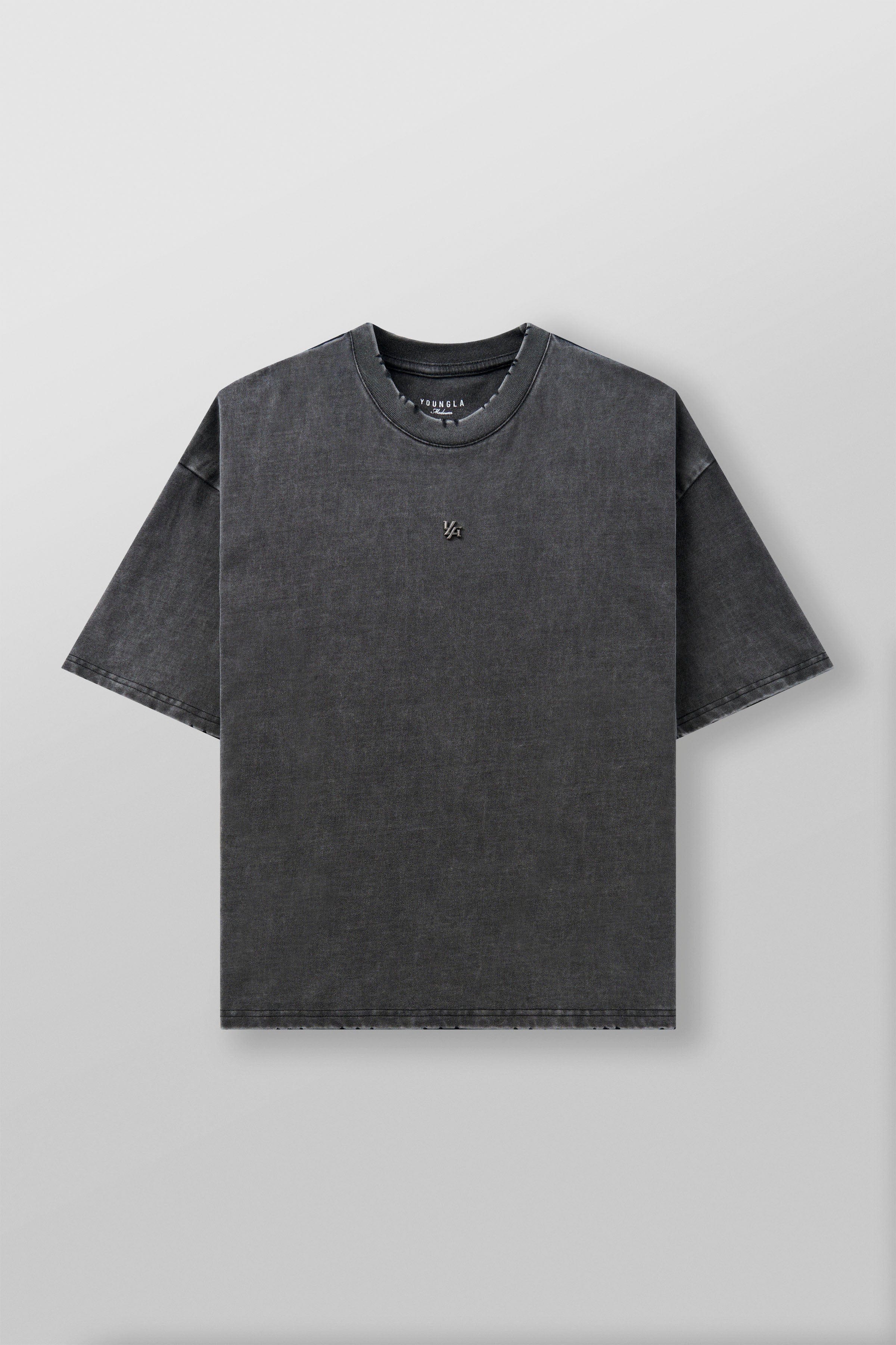 4153 - Elevated Essentials - Relaxed Tee in 100% heavyweight Cotton with oversized fit in Grey Wash