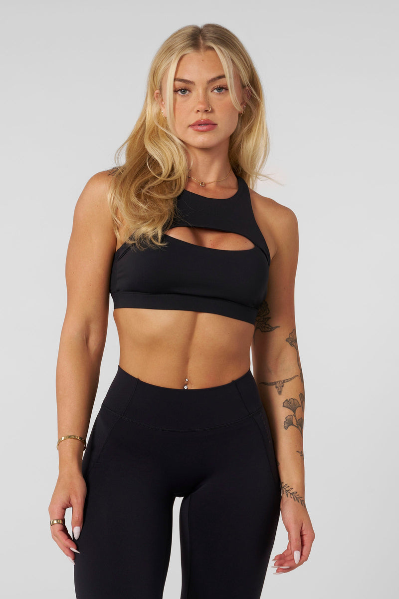 W365 - Elevate cut-out bra for women Removable pads in color Black.