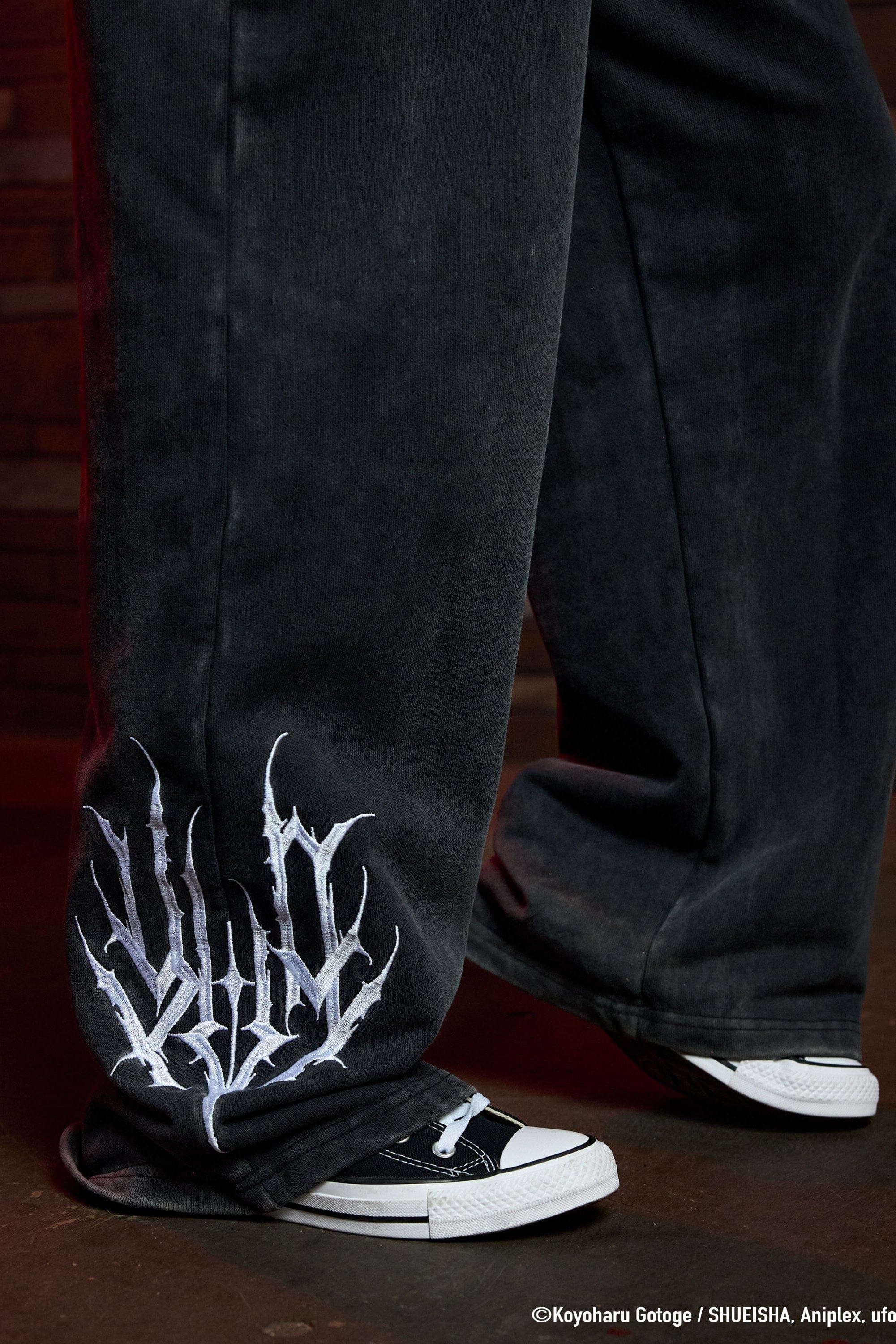 W2242 - Demon Slayer: Kimetsu no Yaiba - Joggers