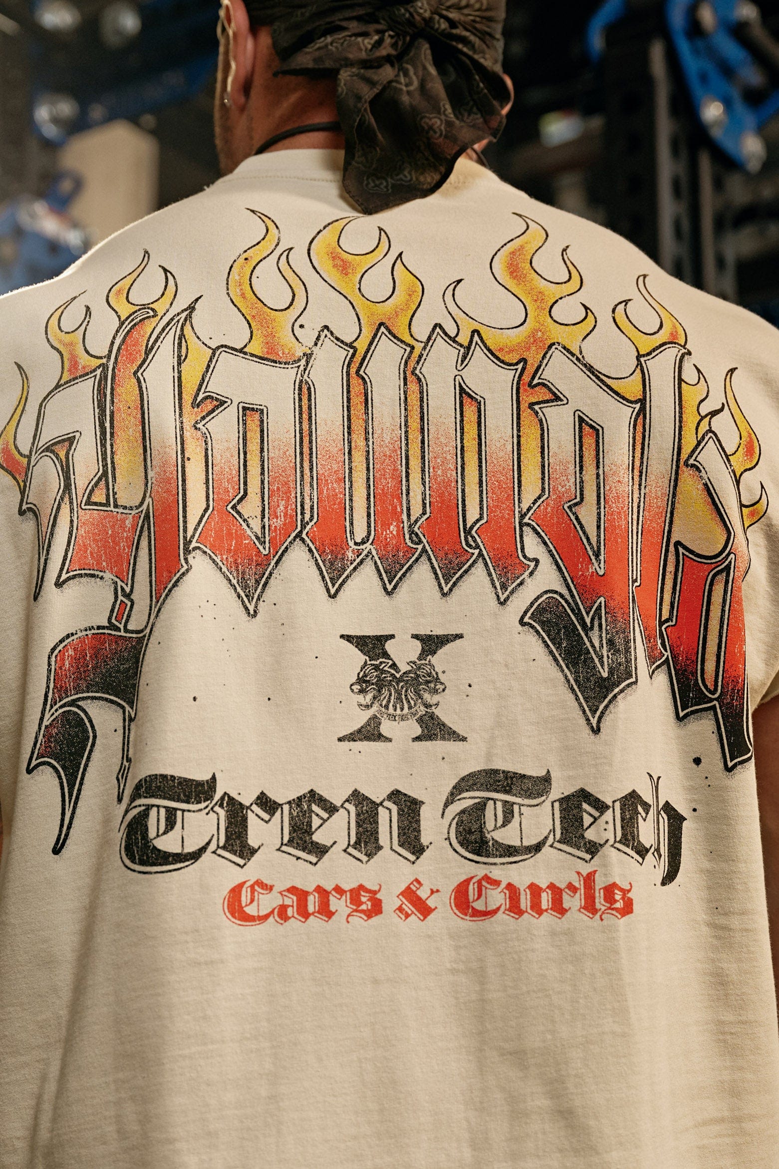 3032 - Cars & Curls - Cut-Offs