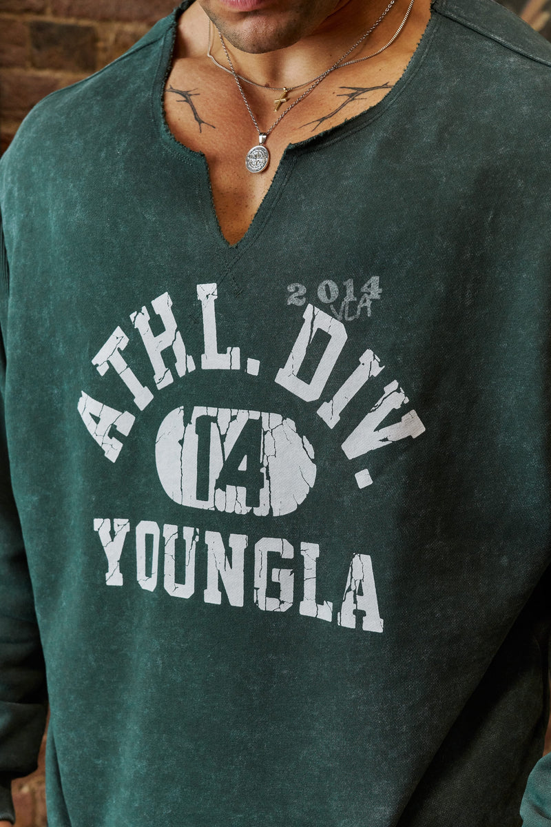 8098 - Golden Era Pump Cover Crewneck