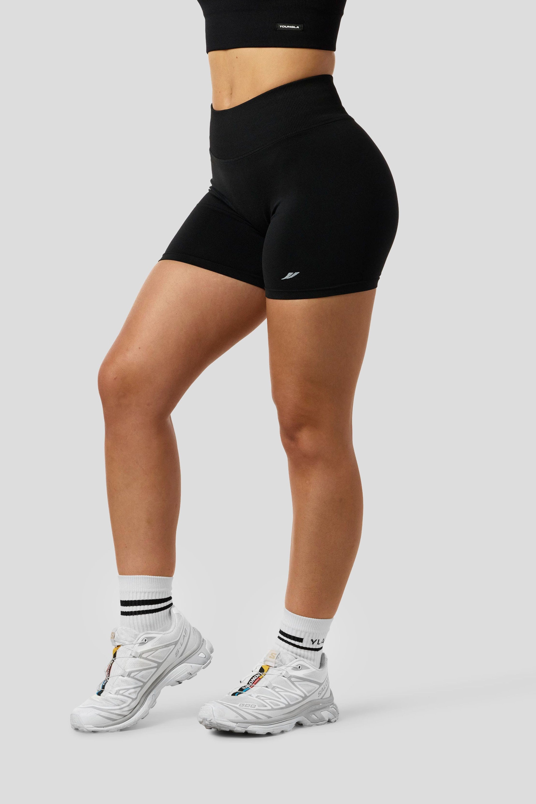 W1182 - Pulse Seamless Shorts