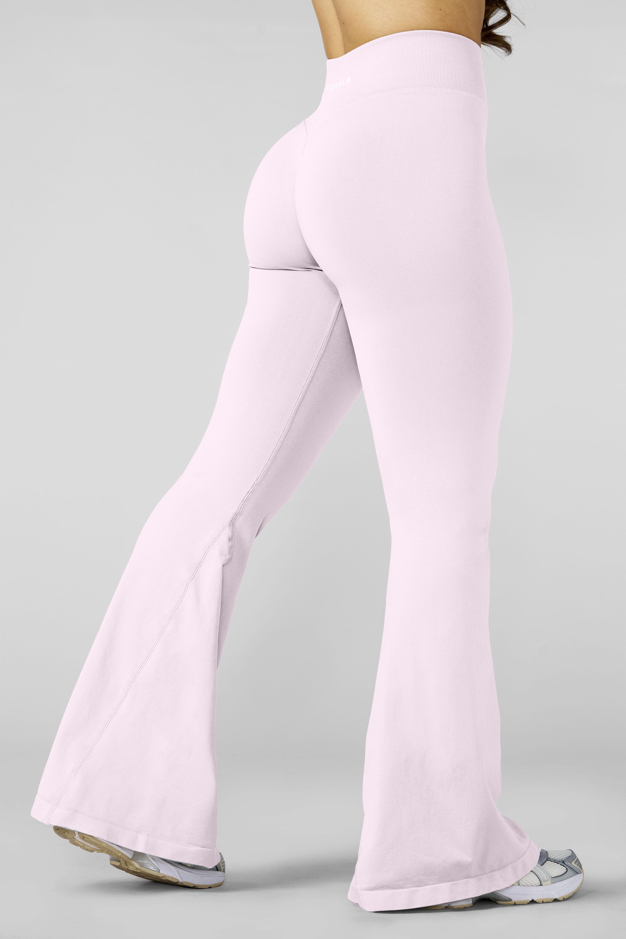 W2276 - Curve Seamless Flare Leggings (Short)