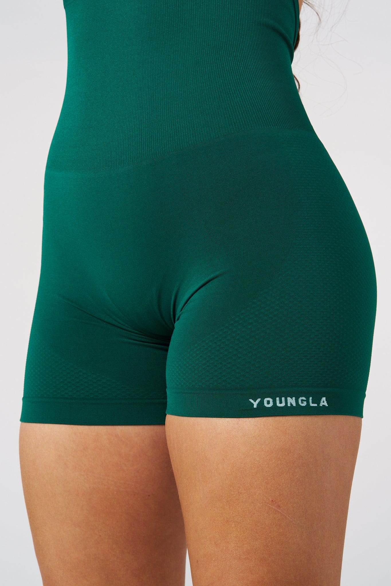 W7002 - Curve Seamless Romper