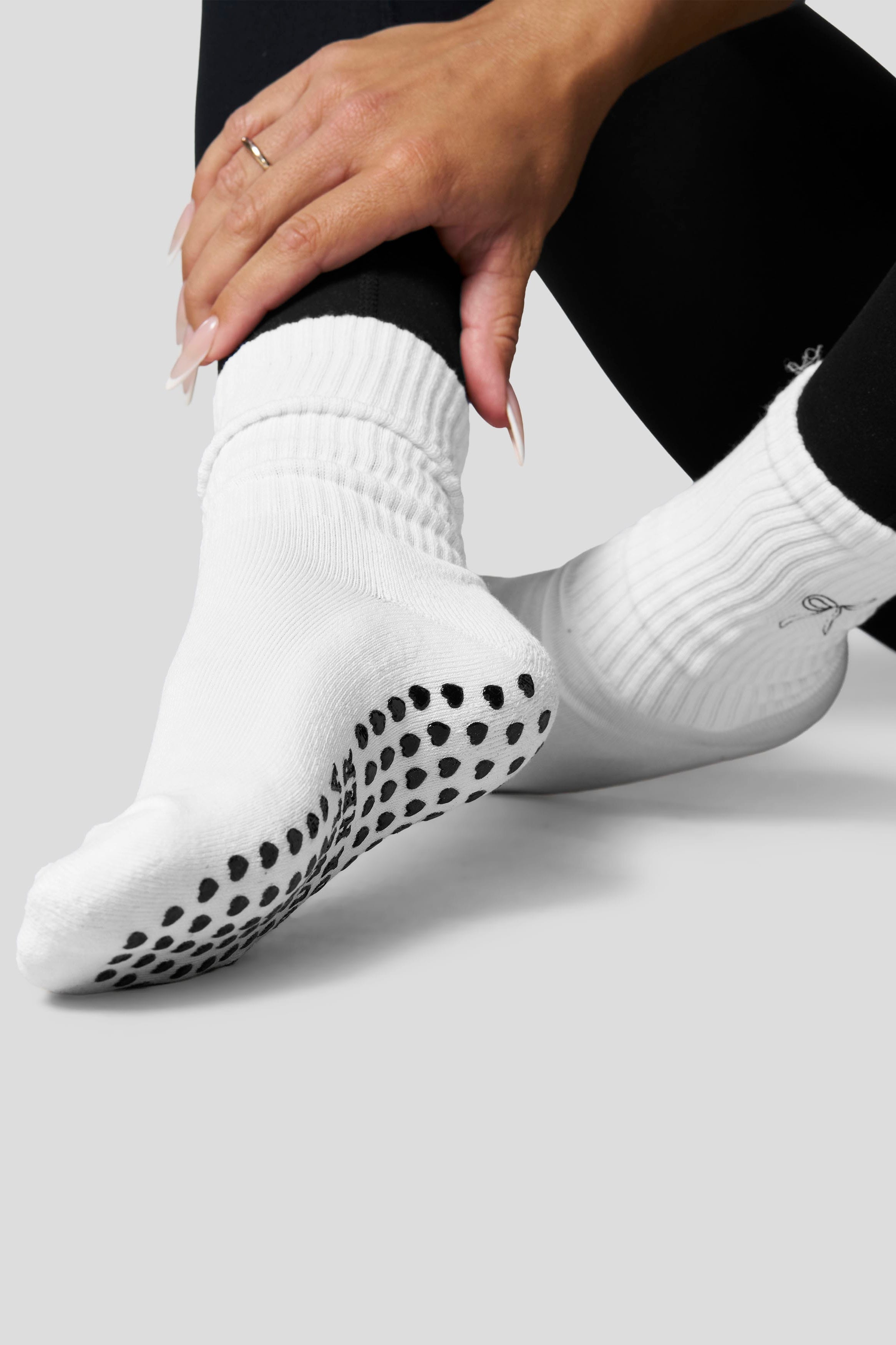 W6117 - Grip Socks - September 10th