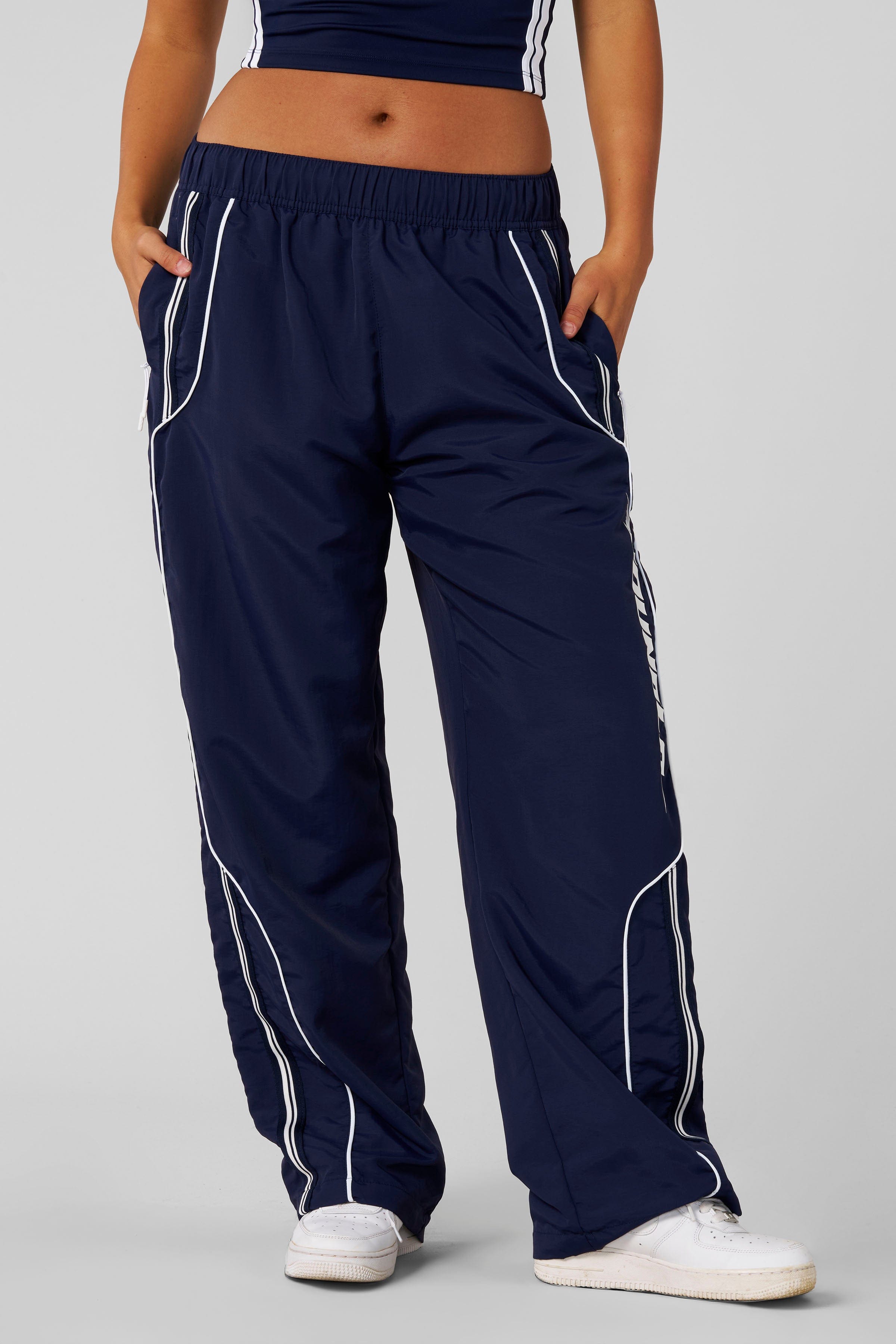 W204 - Drift Track Pant