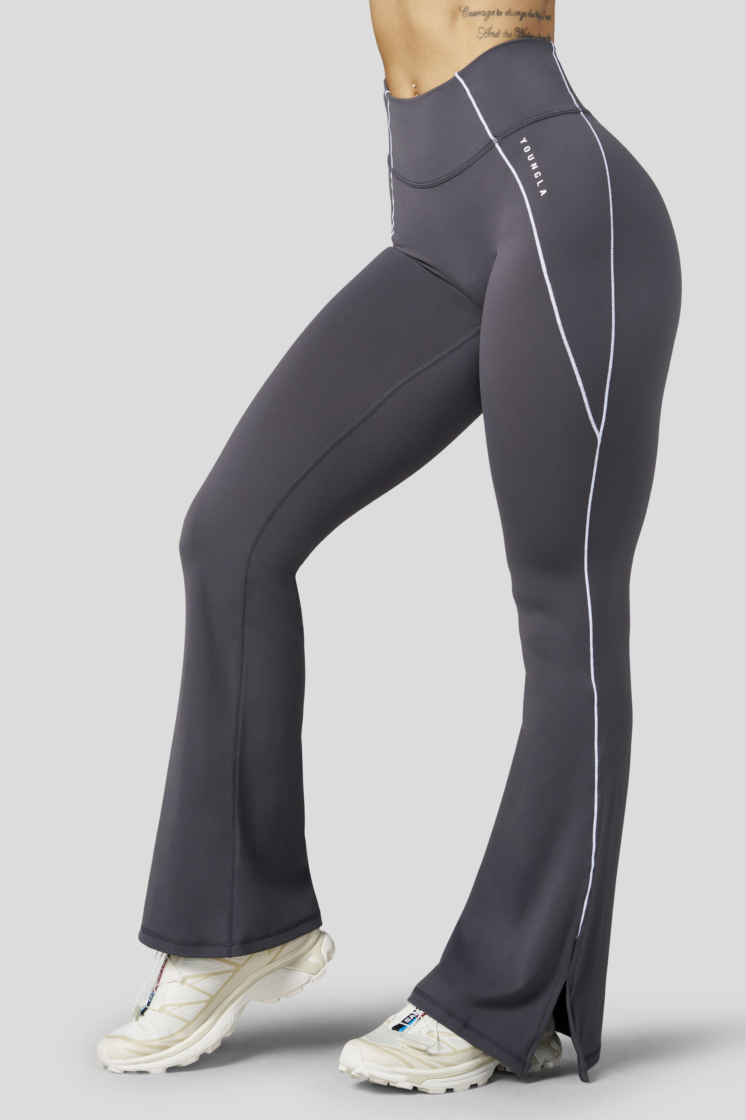 W2085 - Elevate Flare legging (Short)