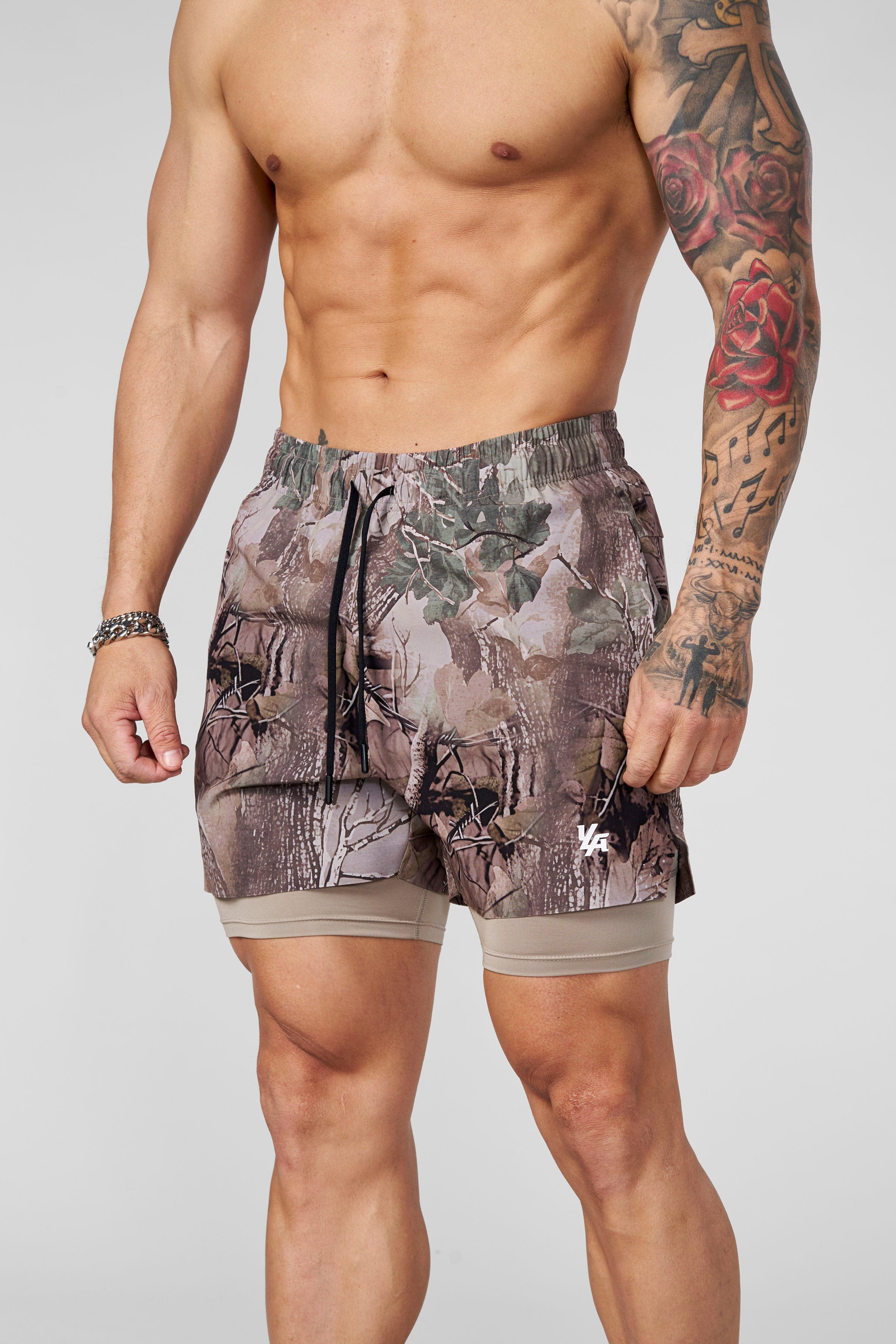 1047 - Camo Compression Shorts