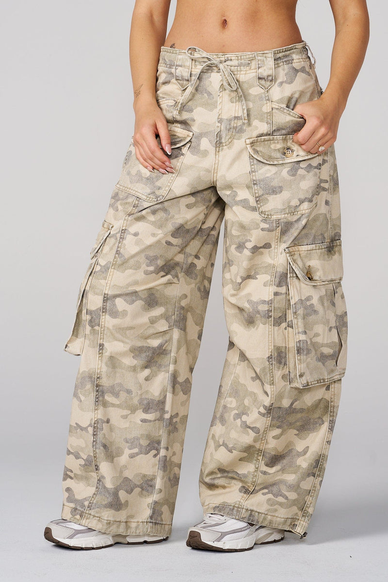 W2231 - Cargo Jean