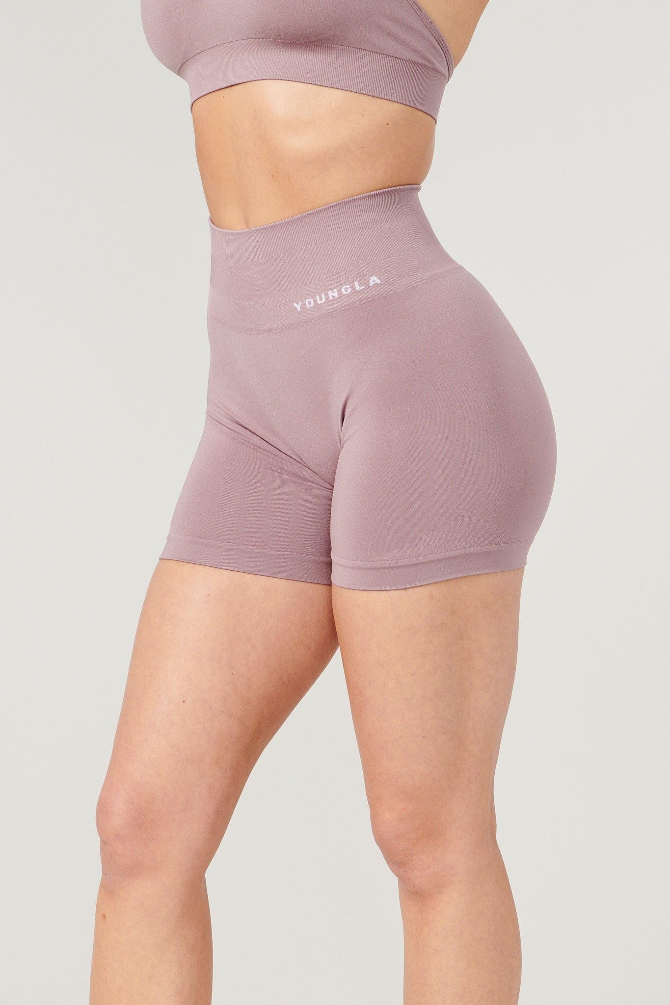 W120 - Core Seamless Shorts