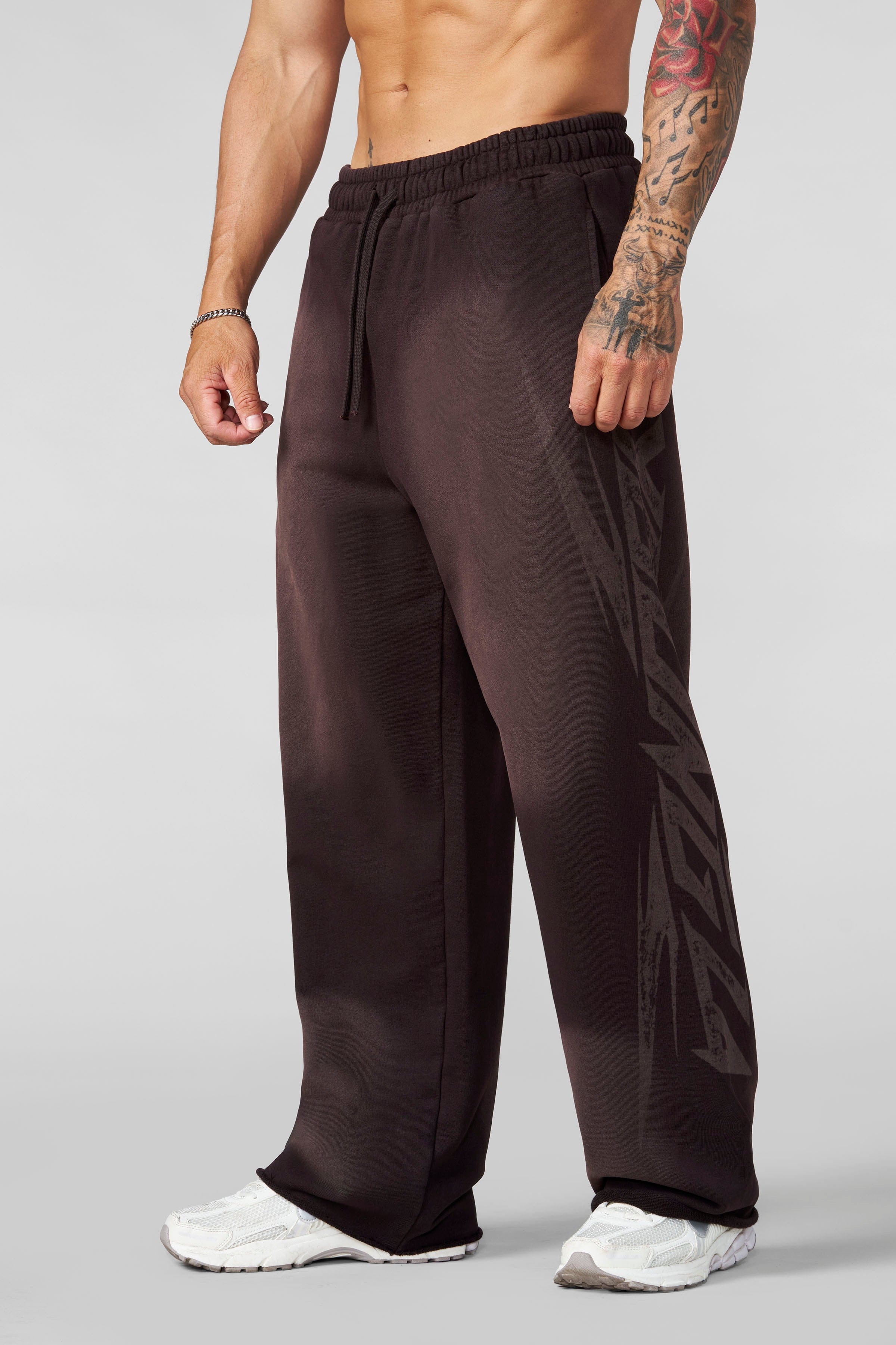 2144 - Shadow Sweats