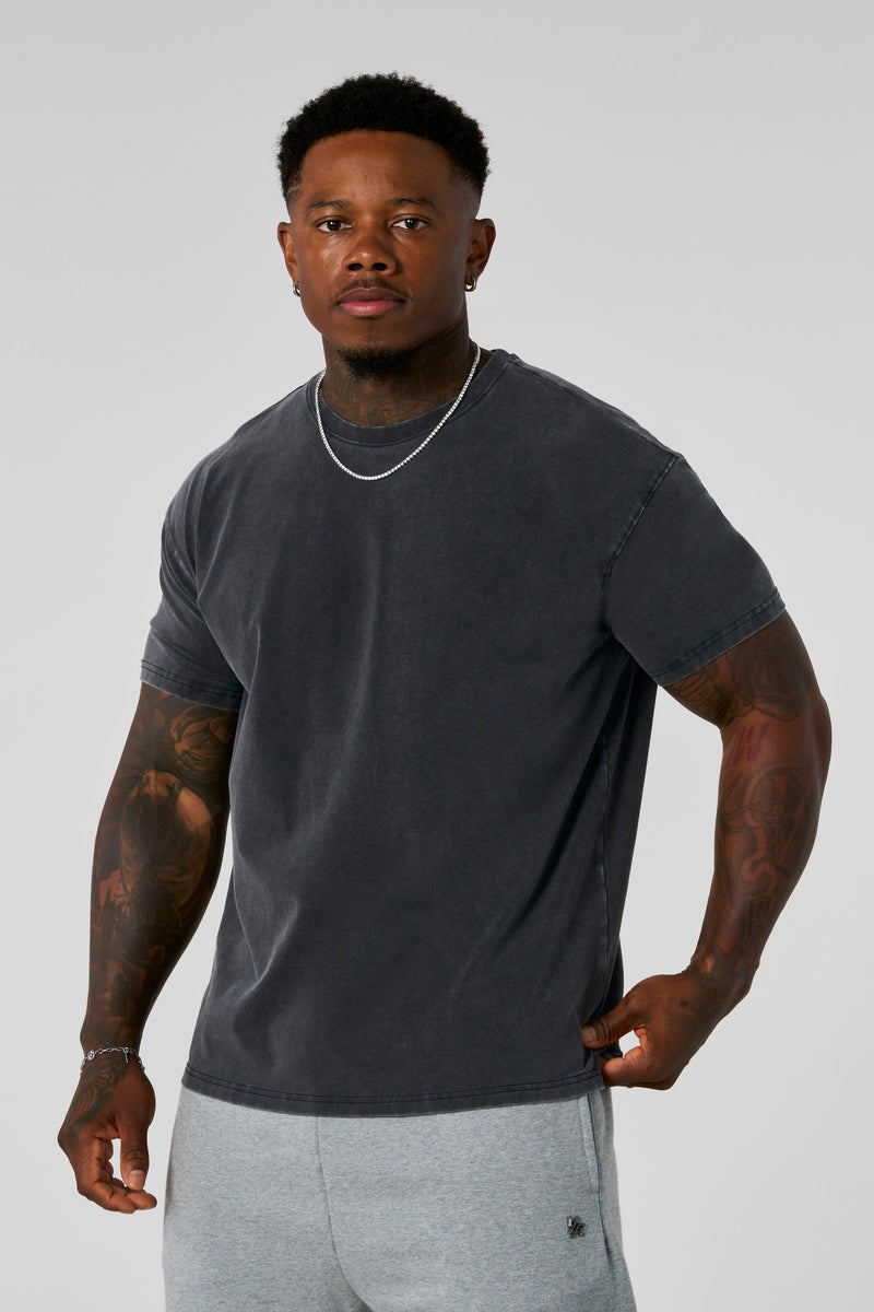 4148 - Elevated Essentials - Fitted Tee for Men's - Breathable and versatile, sharp, fitted cut in Grey Wash