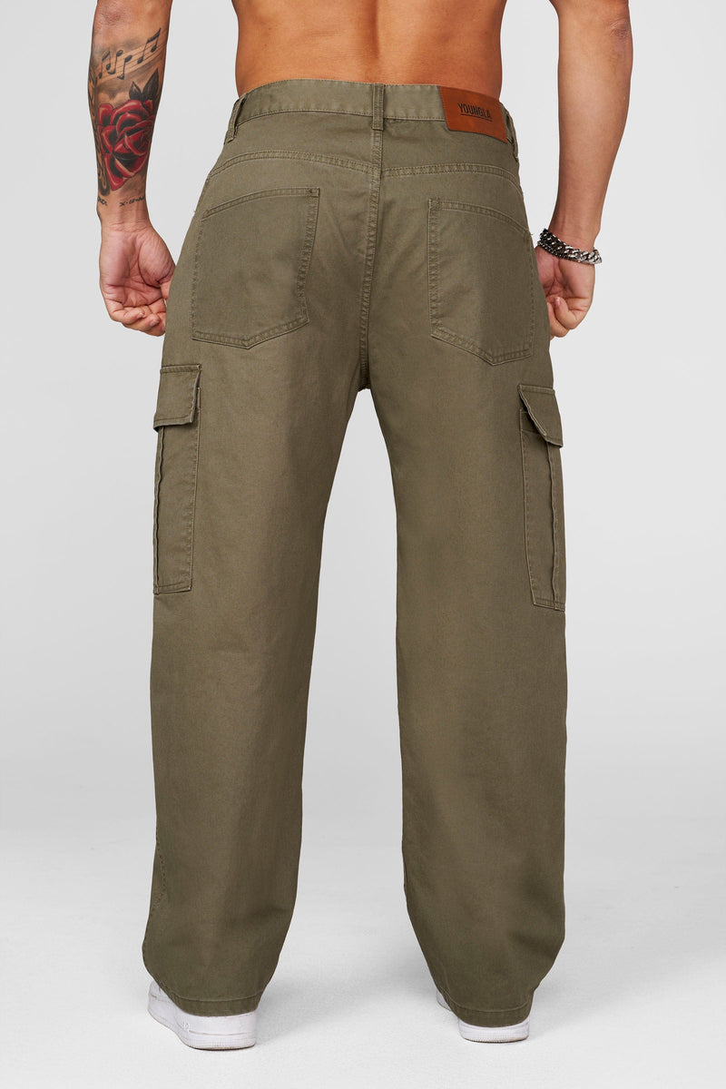 6047 - Classic Cargo Pants - June 16th