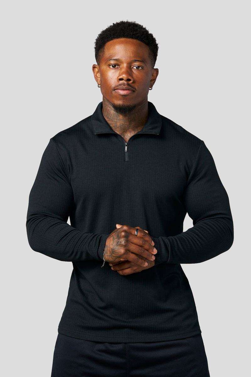 8124 - Essential Quarter Zip