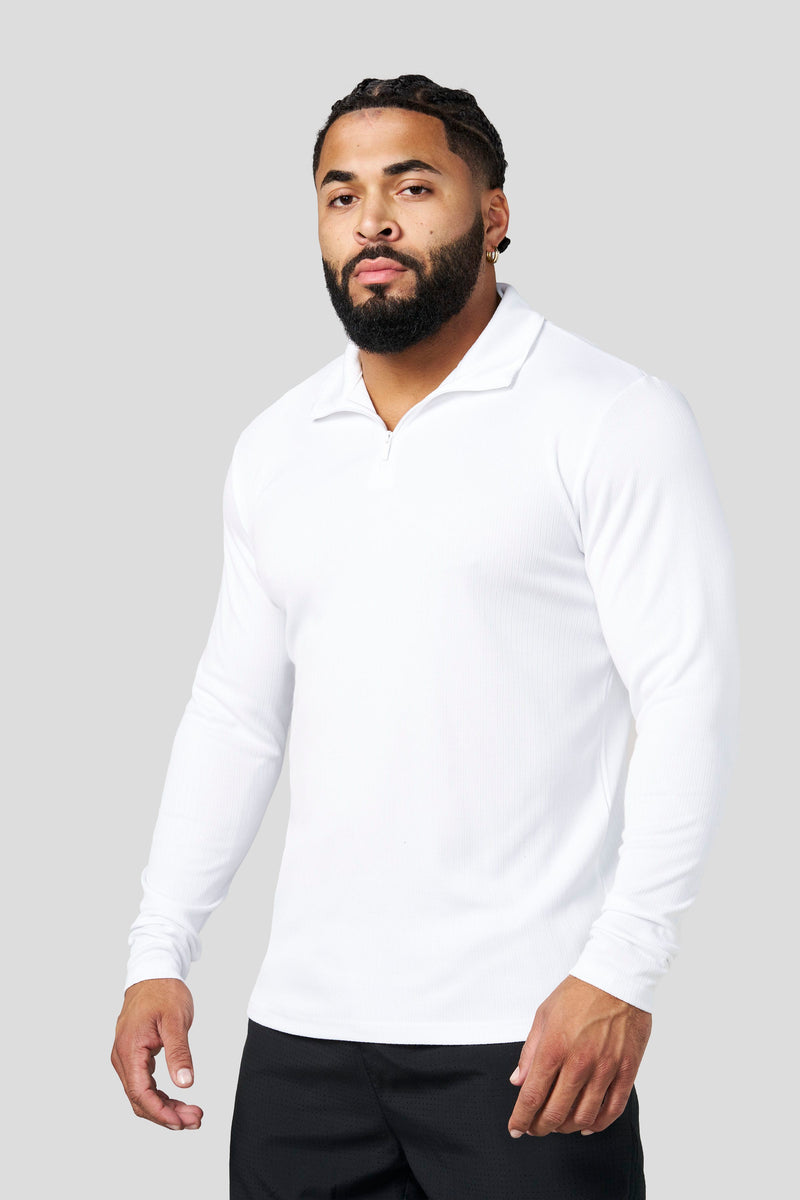 8124 - Essential Quarter Zip
