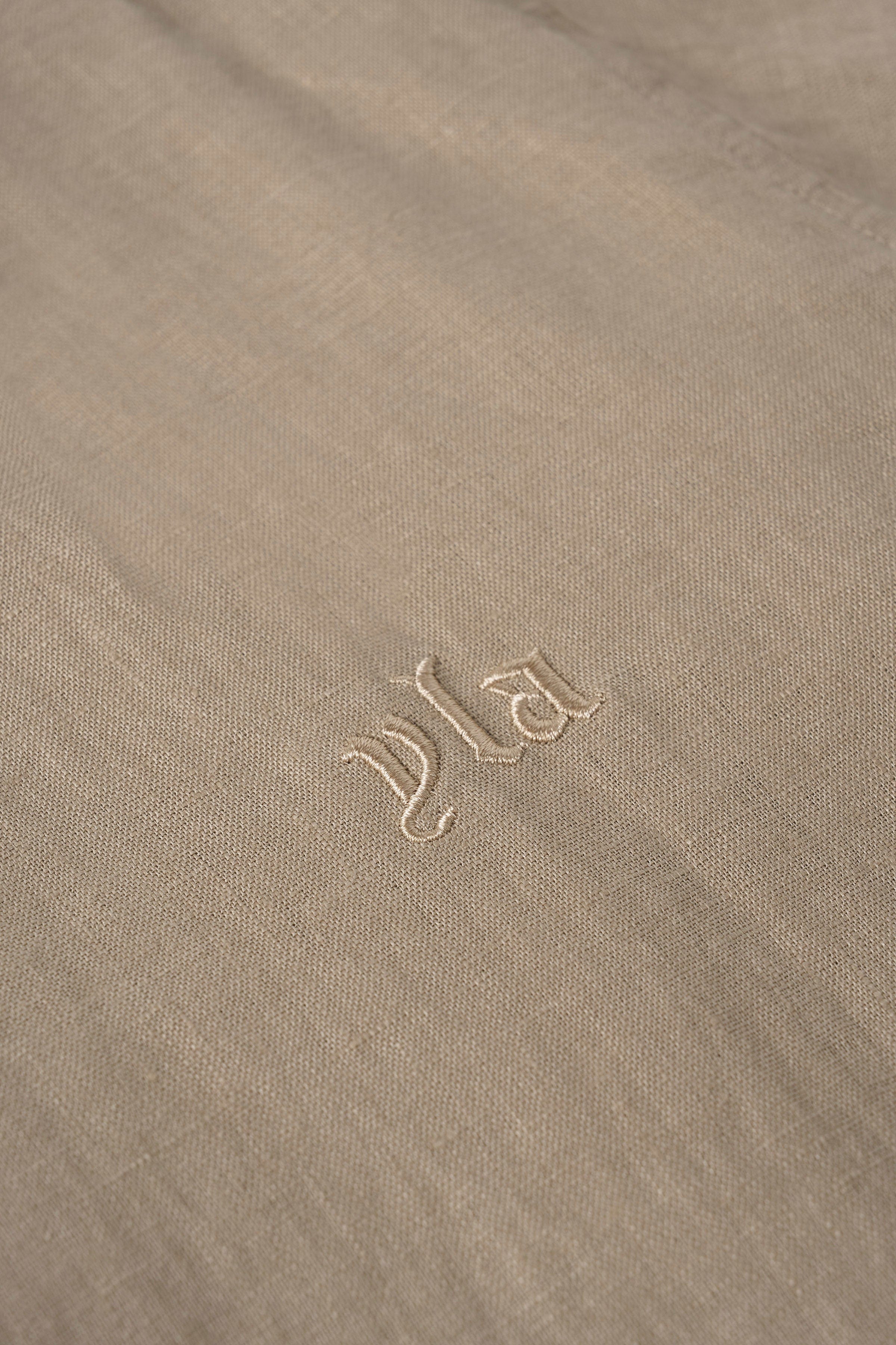 825 - Simply Linen Shirts