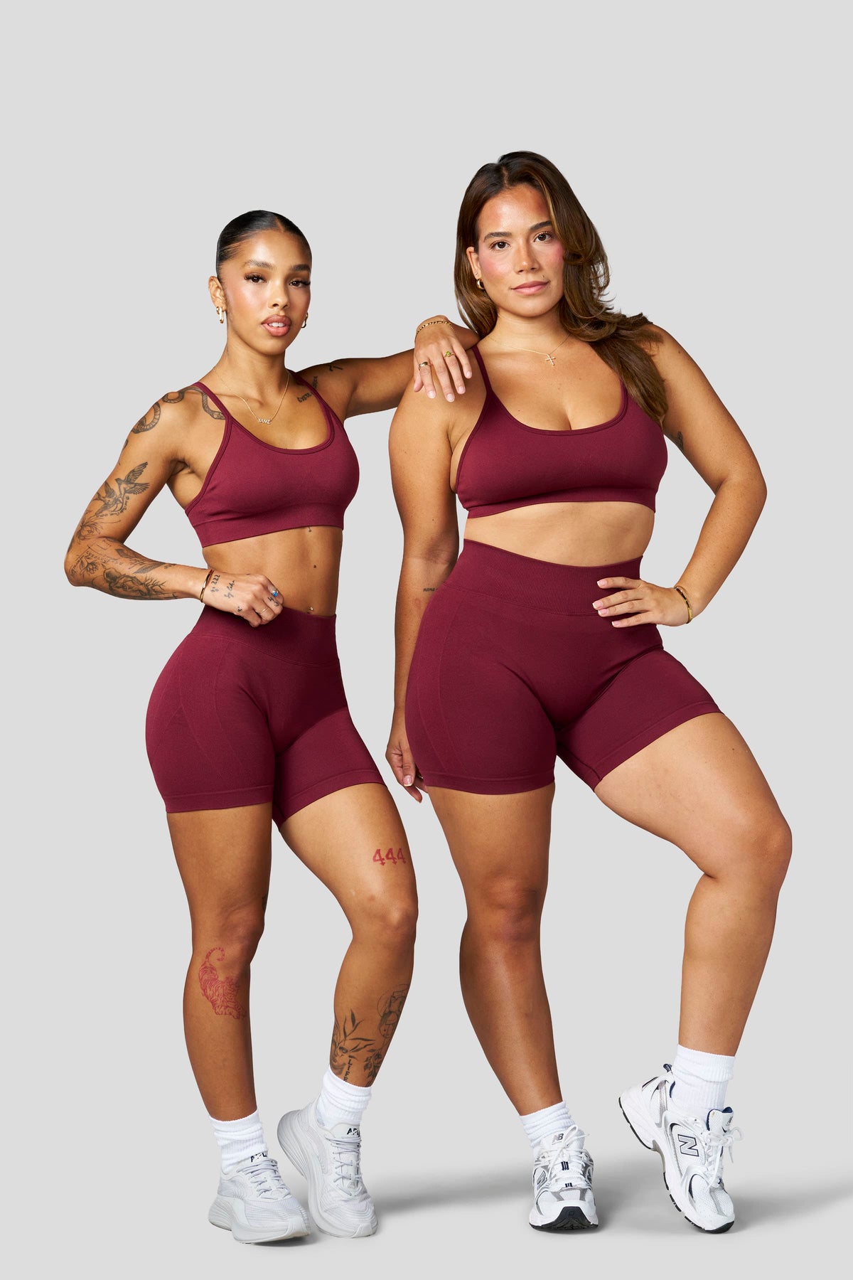 W148 - Curve Hourglass Seamless Short