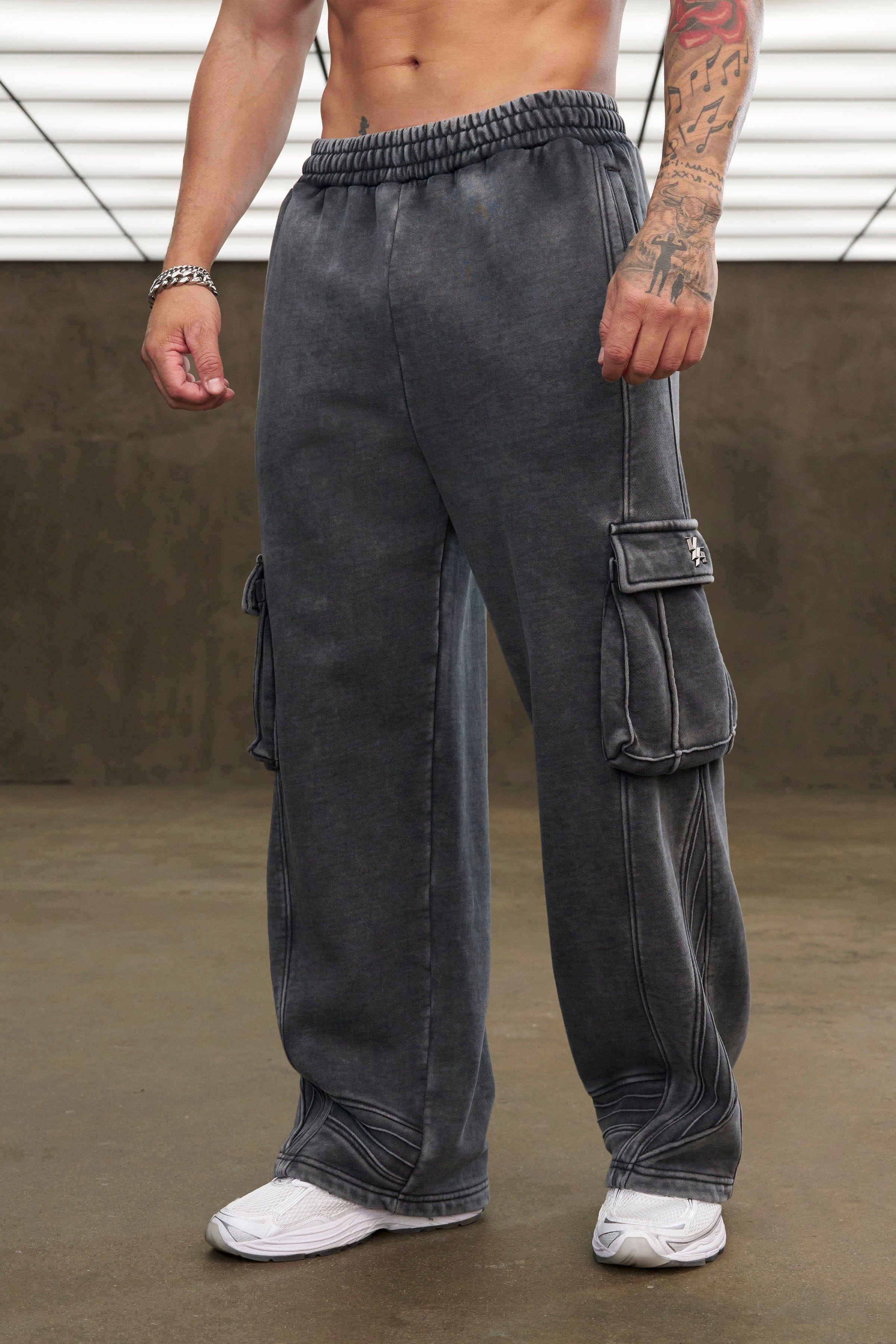 【新品未開封】 x Batman Armored Pants 2131 - Batman Armored Sweats