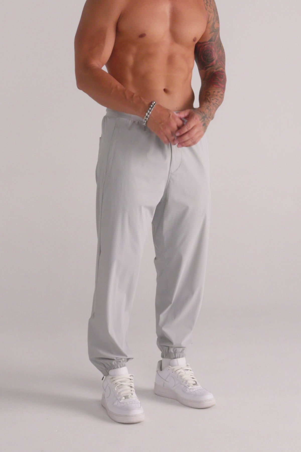 2045 - Ultimate Workout Joggers for mens with loose fits and Lightweight and breathable fabric - video